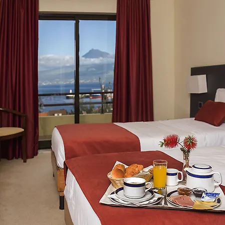 מלון Hotel Horta 4*